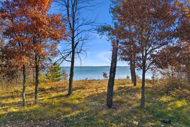 N13692 Pinewood Drive, Necedah, WI 54646