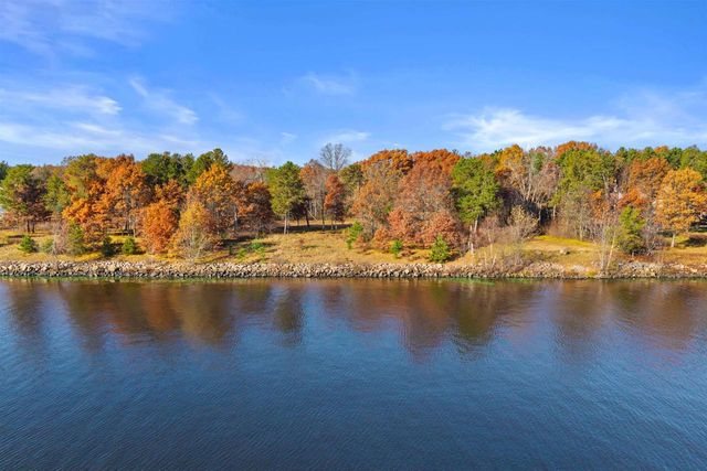 N13692 Pinewood Drive, Necedah, WI 54646