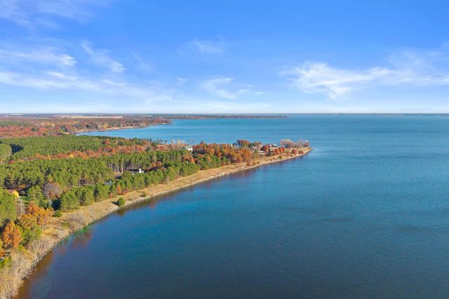 N13692 Pinewood Drive, Necedah, WI 54646