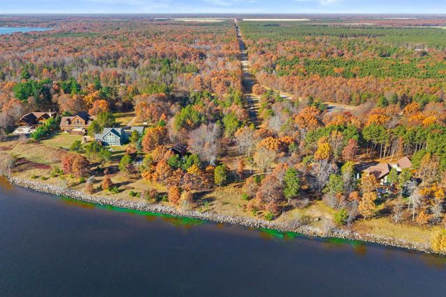 N13692 Pinewood Drive, Necedah, WI 54646