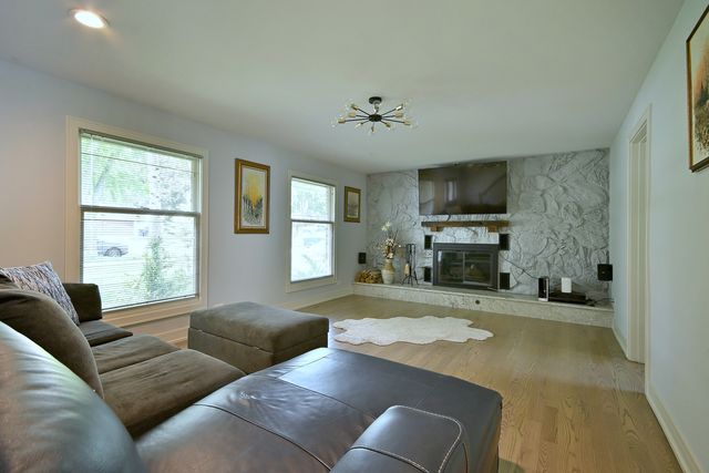 17515 W Winnebago Drive, Grayslake, IL 60030