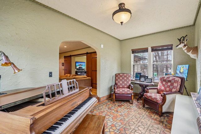 1618 Mountain AVENUE, Wauwatosa, WI 53213