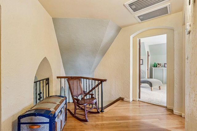 1618 Mountain AVENUE, Wauwatosa, WI 53213