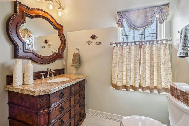 1618 Mountain AVENUE, Wauwatosa, WI 53213