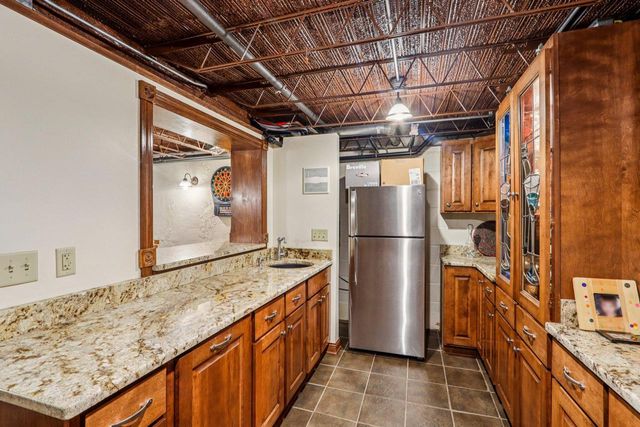 1618 Mountain AVENUE, Wauwatosa, WI 53213