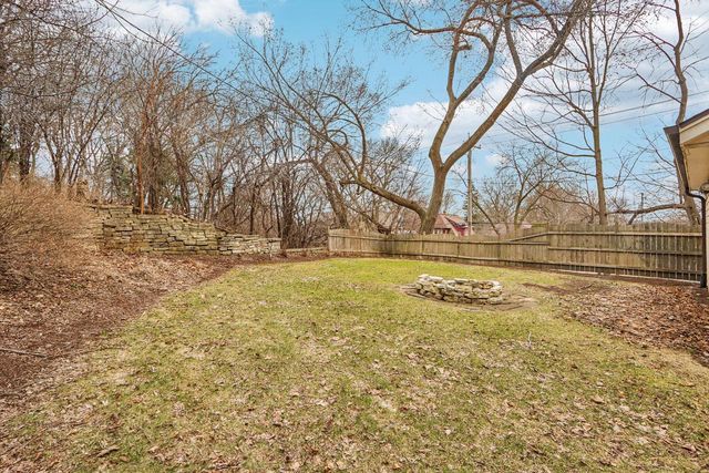 1618 Mountain AVENUE, Wauwatosa, WI 53213