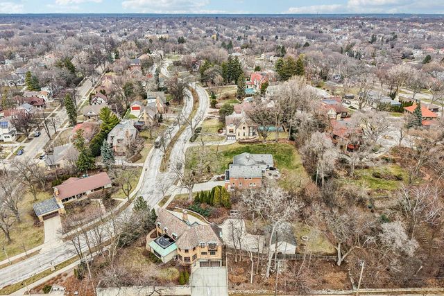 1618 Mountain AVENUE, Wauwatosa, WI 53213