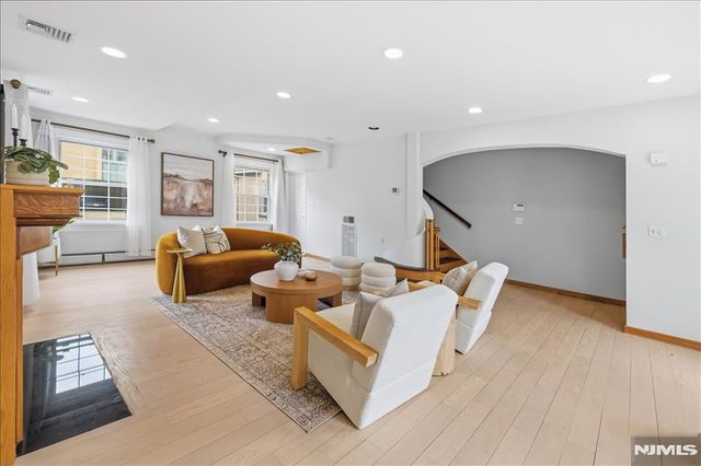 61 Glenwood Road, Englewood, NJ 07631