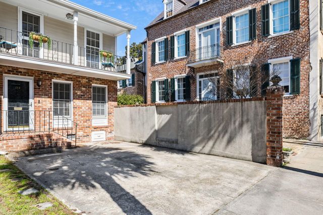 164 Queen Street, Charleston, SC 29401
