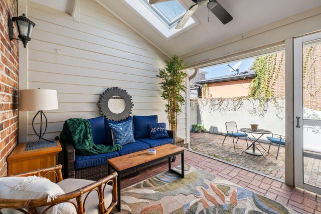 164 Queen Street, Charleston, SC 29401