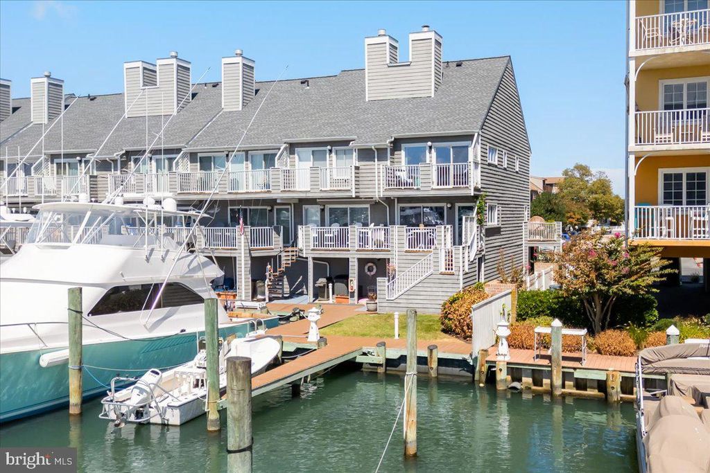 Image 1 of property listing at 401 14TH ST #1, Ocean City, MD 21842