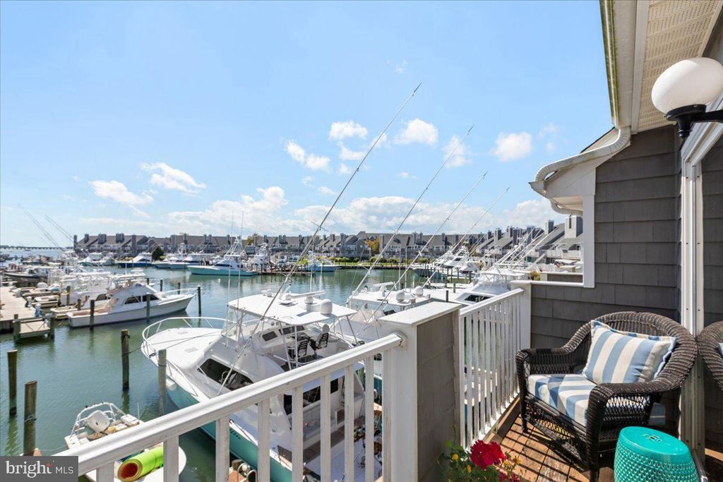 Image 2 of property listing at 401 14TH ST #1, Ocean City, MD 21842