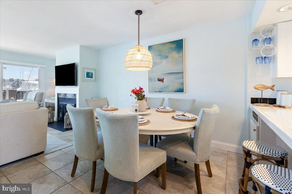 Image 23 of property listing at 401 14TH ST #1, Ocean City, MD 21842