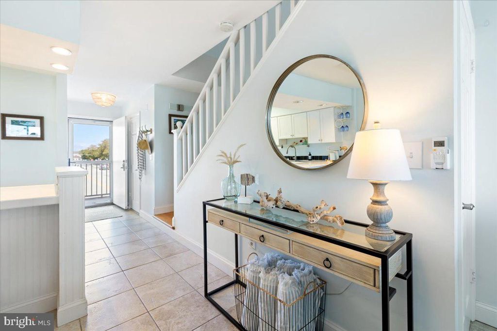 Image 28 of property listing at 401 14TH ST #1, Ocean City, MD 21842