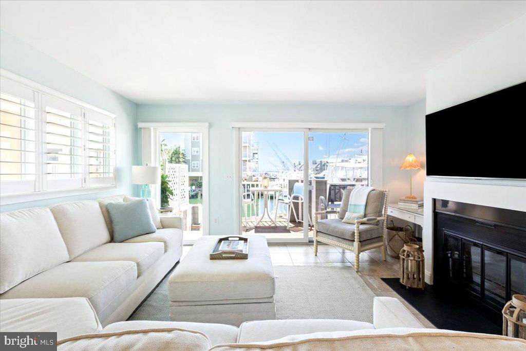 Image 32 of property listing at 401 14TH ST #1, Ocean City, MD 21842
