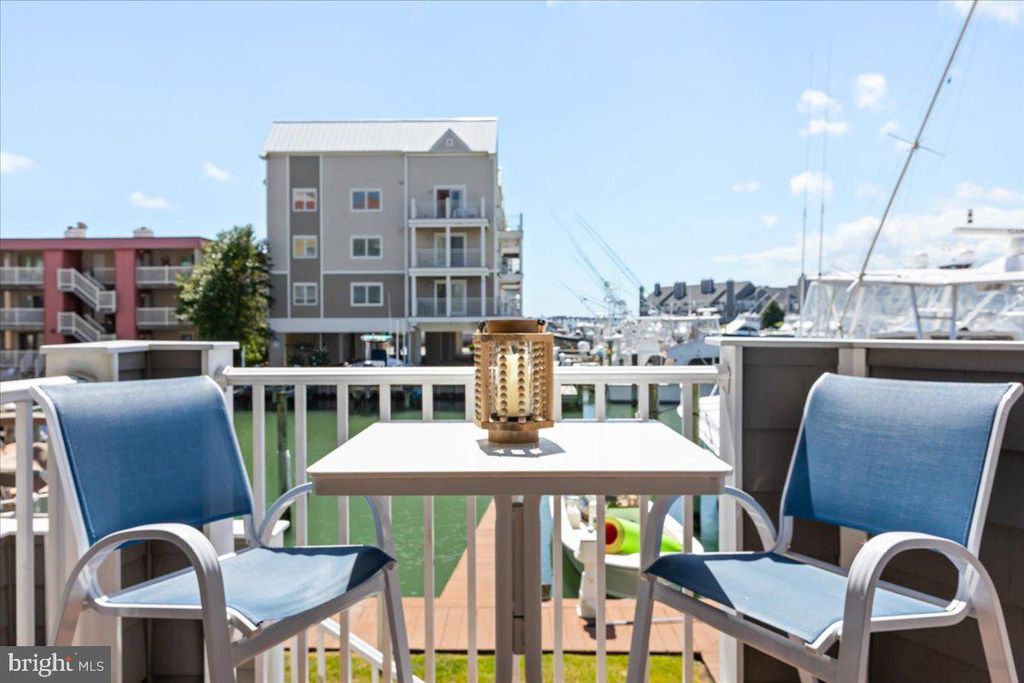 Image 35 of property listing at 401 14TH ST #1, Ocean City, MD 21842