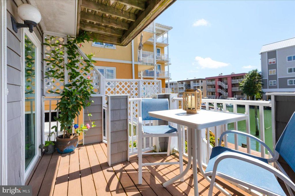 Image 36 of property listing at 401 14TH ST #1, Ocean City, MD 21842