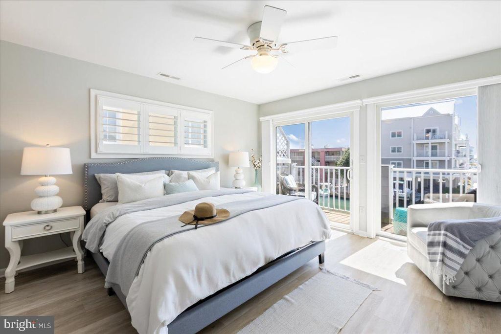 Image 46 of property listing at 401 14TH ST #1, Ocean City, MD 21842