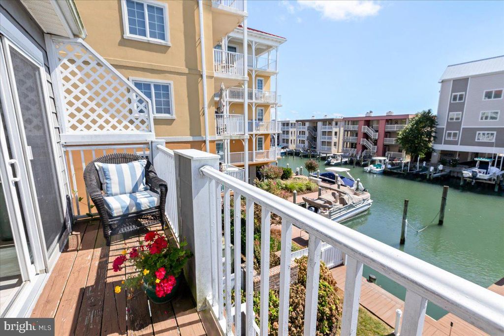 Image 53 of property listing at 401 14TH ST #1, Ocean City, MD 21842