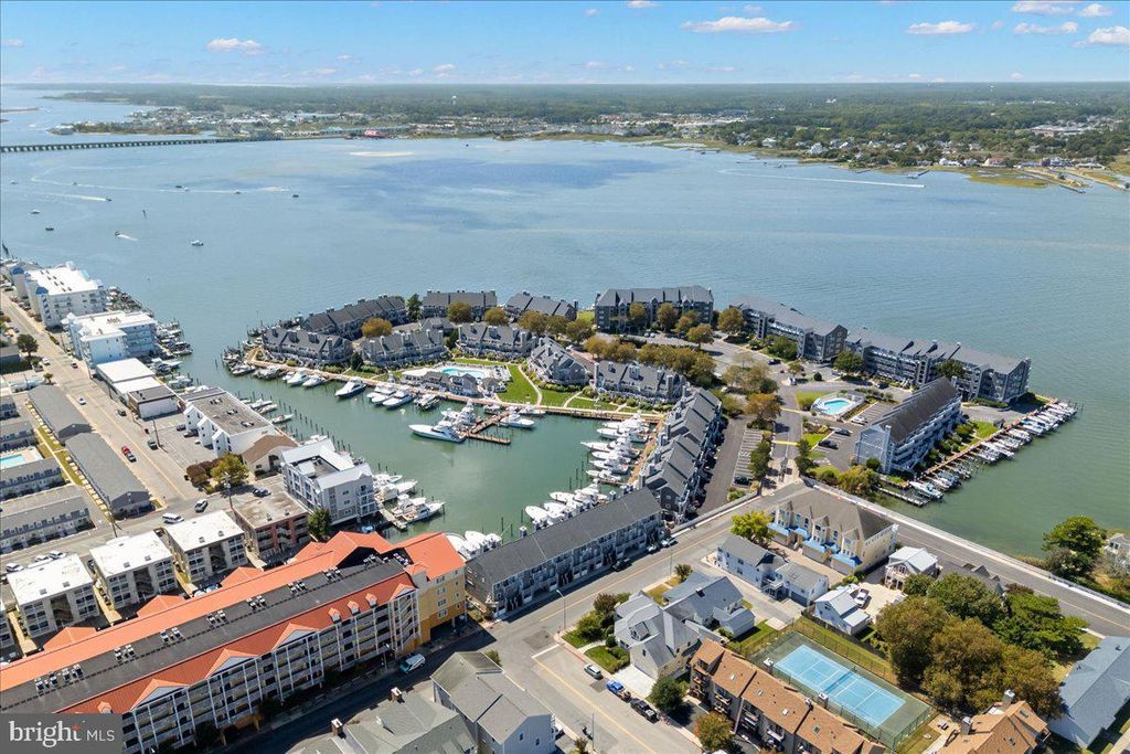 Image 65 of property listing at 401 14TH ST #1, Ocean City, MD 21842
