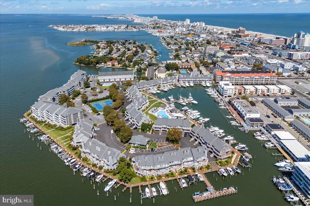Image 66 of property listing at 401 14TH ST #1, Ocean City, MD 21842