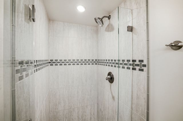 7388 Coventry Lane, Hanover Park, IL 60133