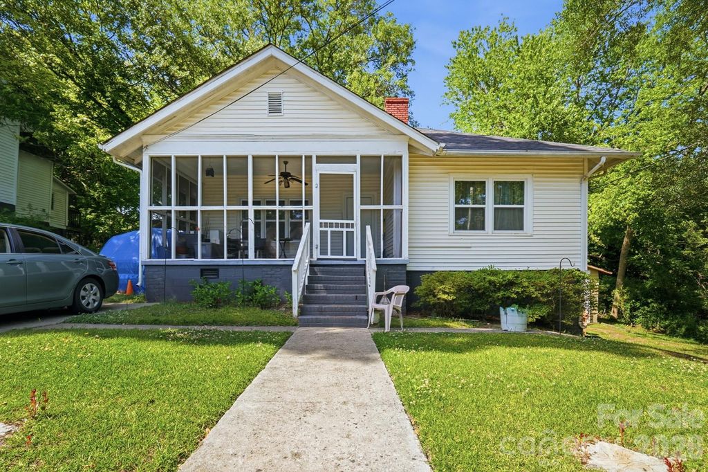 1018 W 5th Avenue, Gastonia, NC 28052