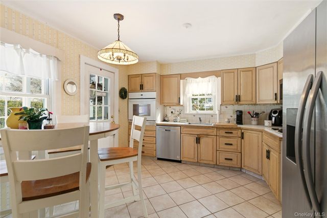 164 W Neck Road, Huntington, NY 11743