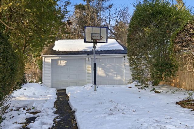 164 W Neck Road, Huntington, NY 11743