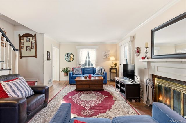 164 W Neck Road, Huntington, NY 11743