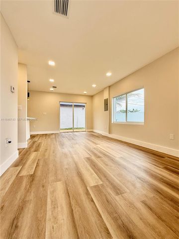 14600 Harrison St, Miami, FL 33176