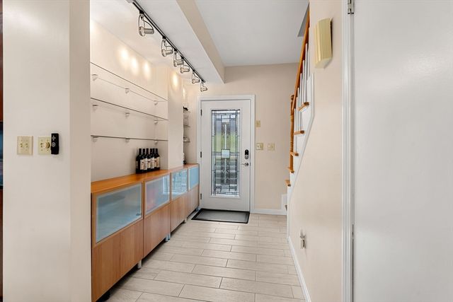 13 Long Rd, Westford, MA 01886