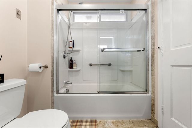 13 Long Rd, Westford, MA 01886