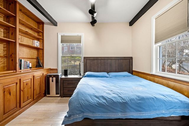 13 Long Rd, Westford, MA 01886