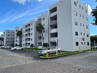 8075 NW 7th St 109, Miami, FL 33126
