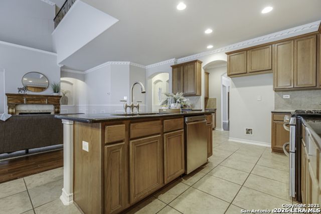 18306 W Muir Glen Dr, San Antonio, TX 78257