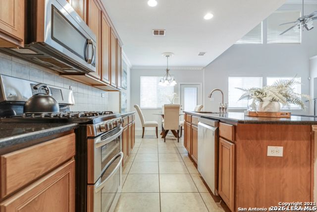 18306 W Muir Glen Dr, San Antonio, TX 78257