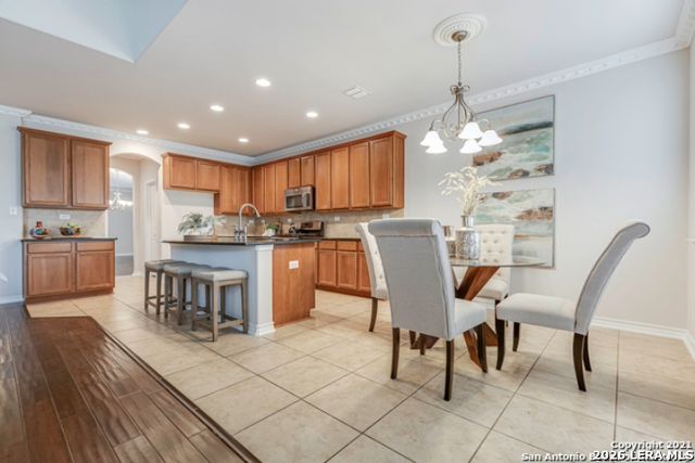 18306 W Muir Glen Dr, San Antonio, TX 78257