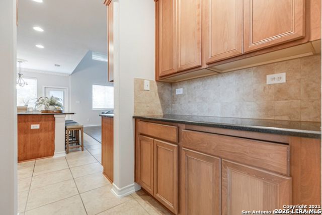 18306 W Muir Glen Dr, San Antonio, TX 78257