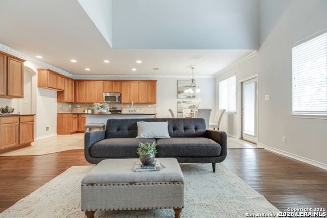18306 W Muir Glen Dr, San Antonio, TX 78257