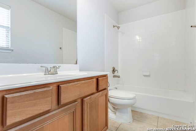 18306 W Muir Glen Dr, San Antonio, TX 78257