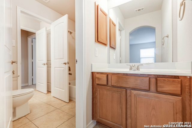 18306 W Muir Glen Dr, San Antonio, TX 78257