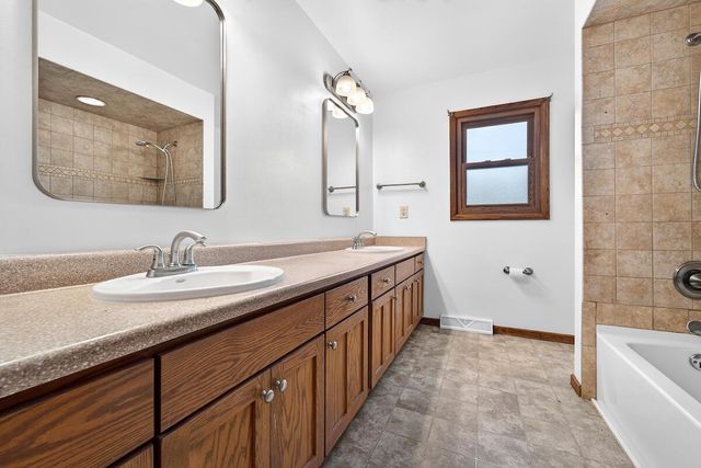 5236 Willowview ROAD, Racine, WI 53402