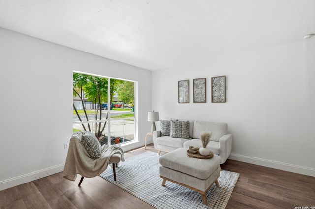 6215 CALLEN GLEN ST, San Antonio, TX 78233