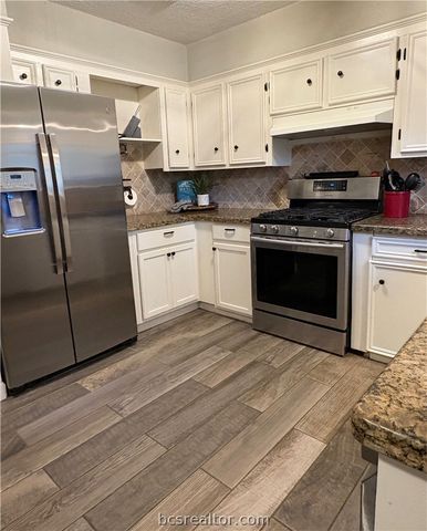 2005 Rayburn Court, College Station, TX 77840