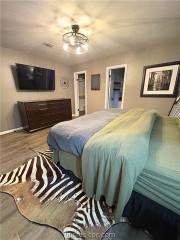 2005 Rayburn Court, College Station, TX 77840
