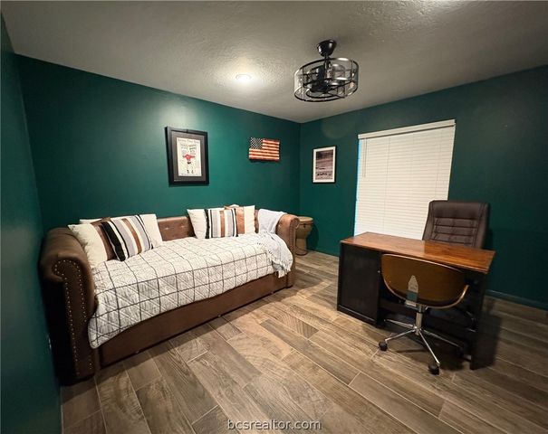 2005 Rayburn Court, College Station, TX 77840