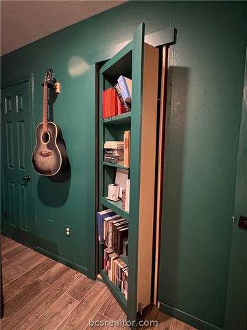 2005 Rayburn Court, College Station, TX 77840