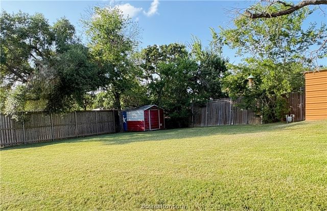2005 Rayburn Court, College Station, TX 77840
