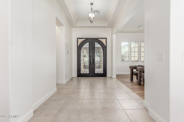 7556 W CRYSTAL Road, Glendale, AZ 85308